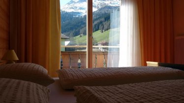 Doppelbett-Ausblick-Berg