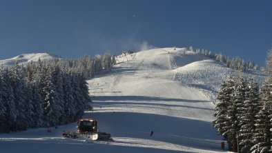 Skipiste zur Mittelstation