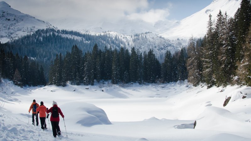 Schneeschuhwandern am Obernberger See, © TVB Wipptal