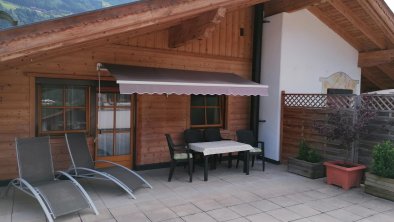 Zillertal-Aschau-Ferienwohnung-Wanger-Top2-Terasse