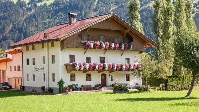 Stöcklerhof im Sommer