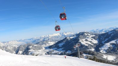 Schatzbergbahn mit Talblick Winter 2019 tief versc