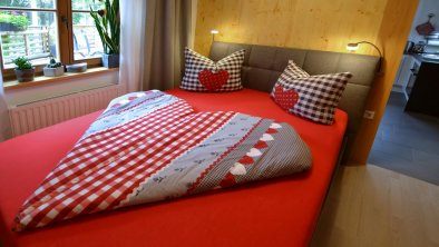 Ferienwohnung Stubaier Herzblut Schlafzimmer mit H