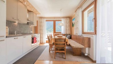 Kartnaller_Neustift_Stubai_Ferienwohnung_4_Küchenb