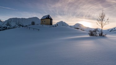 Tief verschneite Winterlandschaft im Tannheimer Tal, © TVB Tannheimer Tal/Achim Meurer