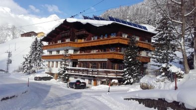 Alpenhof Winter, © Maria Lorenz