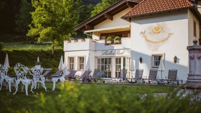 Söll_Landhaus_Ager_Garten_Hallenbad_WilderKaiser, © Landhaus Ager/Hans Ager