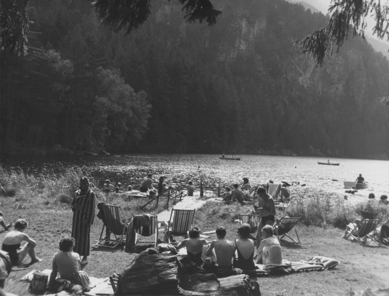 Badesaison am Piburger See , © Ötztaler Museen / Margarethe Wachsmuth-Tutsch