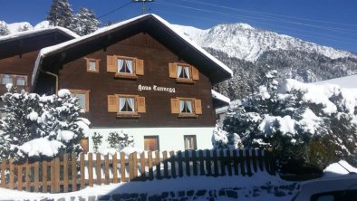 Winterbild_Haus_Tannegg