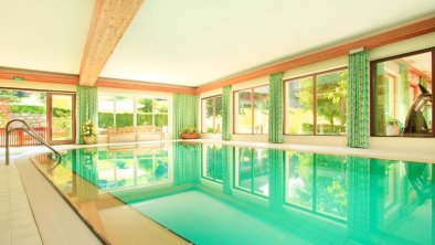 Indoor-Pool