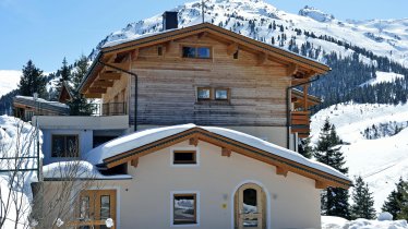 Pension-Martina-Hochfuegen-Haus-Winter_2015