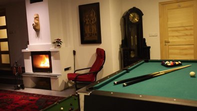 Moroder Haus - Pool and Fire place