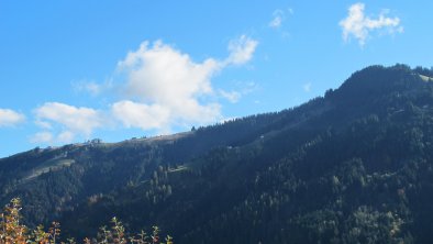 Herbst Niederau. Blick zum Markbachjoch Rechte Wil