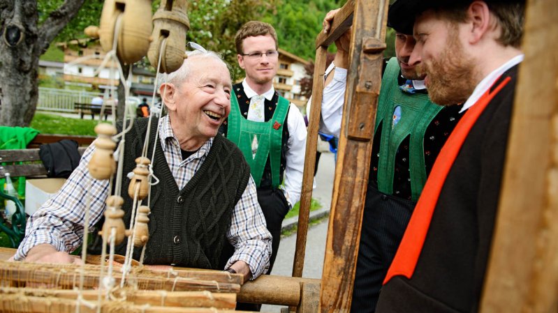 Am Gauder-Markt stellen Handwerker aus der Region ihre Waren aus, © Zillertal Bier