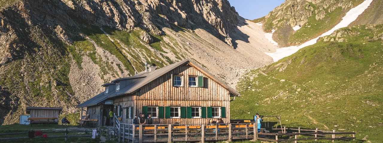 Obstanserseehütte, © TVB Osttirol / Thomas Herdieckerhoff