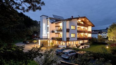 Gästehaus Rottenspacher - Abendstimmung in Kössen