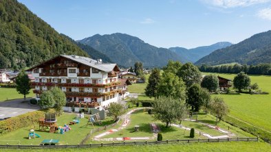 Hotel_Neuwirt_wenger_Strasse_21_Kirchdorf_Haus_aus