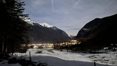 Umhausen bei Nacht