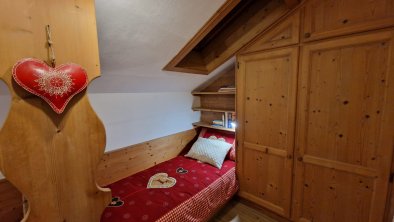 Schlafzimmer 2-2, © Ellmauer Classic-Lodge