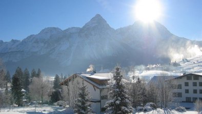 Blick vom Balkon (Sonnenspitze), © Haus Sonnenblume Lermoos