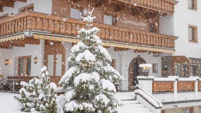 Scheefall-Hotel-Pension-Sonnleiten-Lanersbach