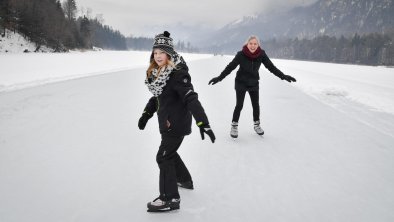 Eislaufen am Reintaler See, © Alpbachtal Tourismus