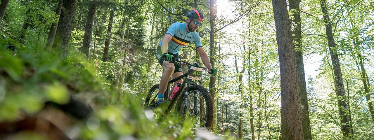 Ab durch den Wald: Beim eldoRADo Bike & Run Festival in Angerberg gibt es drei MTB-Routen, © Ringer Klein