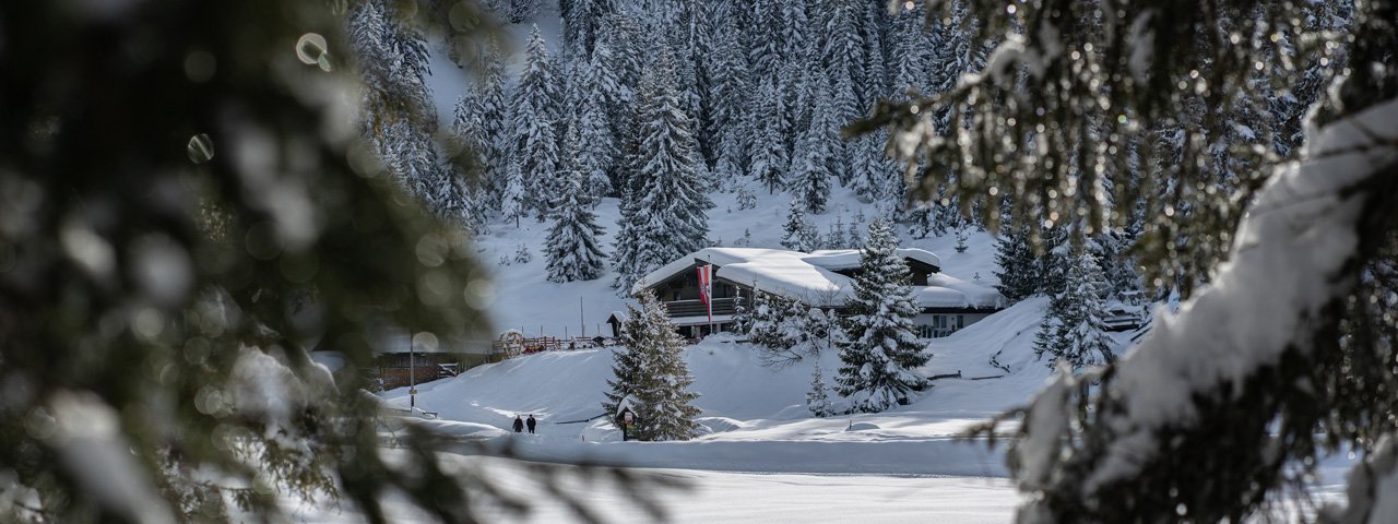 wildmoosalm-im-winter-c-olympiaregion-seefeld-mathias-obmascher, © Region Seefeld / Mathias Obmascher