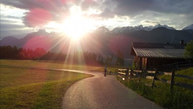 Sonnenuntergang Ende Mai Tulfes