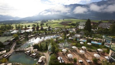 Sommer Aussenpanorama Alpenresort Schwarz