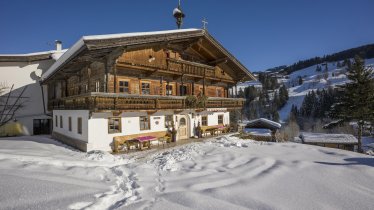 Brigglhof_15_Kirchberg_Haus_Winter_