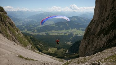 Paragliden am Wilden Kaiser, © Tirol Werbung / Jens Schwarz