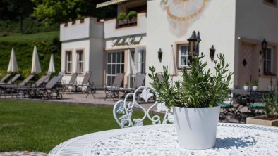 Söll_Landhaus_Ager_Liegen_Hallenbad_WilderKaiser, © Landhaus Ager/Hans Ager