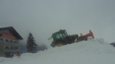 Gasslerhof versinkt im Schnee