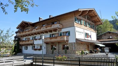 Pension-Schnapperhof-Going-Dorfstrasse-18-Michael-