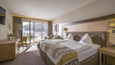 Hotel_Zentral_Kirchberg_02_2019_Suite_Gaisberg_410