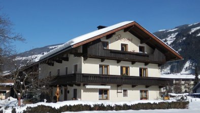 Reiserhof im Winter