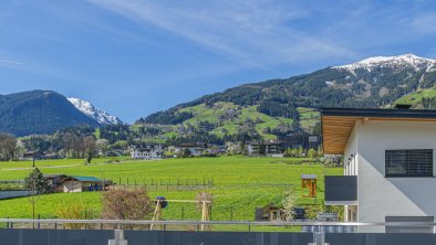 Blick von der Dachterrasse H19 auf die Berge