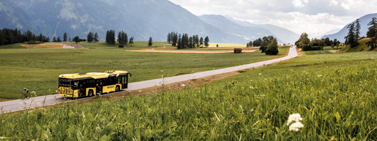 Das Liniennetz der VVT-Busse reicht in nahezu alle Tiroler T&auml;ler.
, © Tirol Werbung / Hans Herbig