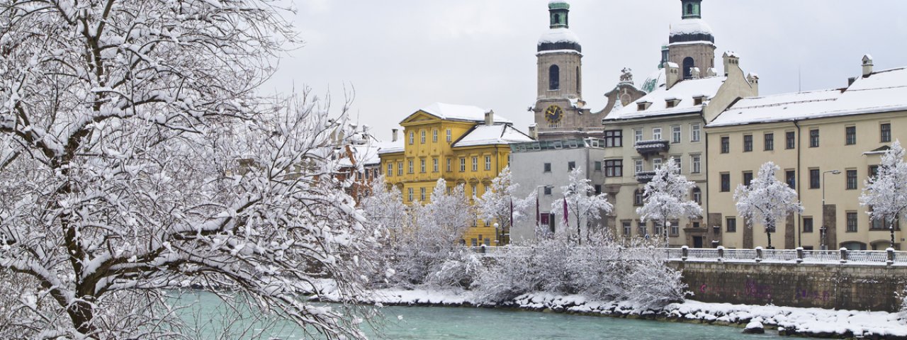 Innsbrucker Altstadt: Im Blick der Dom zu St.Jakob, © TVB Innsbruck / Christof Lackner