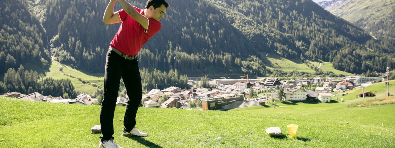 Golfen in St. Anton am Arlberg, © TVB St. Anton am Arlberg / Christoph Schöch