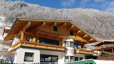 2018-dez-appartementhaus-zillertal-001-1