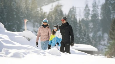 TVBStubaiTirol_AndreSchoenherr_Winter-Hiking_04