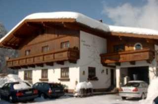 Haus Sebastian im Winter