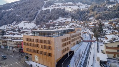 ExplprerHotelZillertal_Winter_2018_becknaphotoDJI_