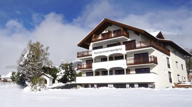 Alpinsonnenresidenz im Winter