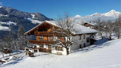 Das Haus mit schöner Winterpracht