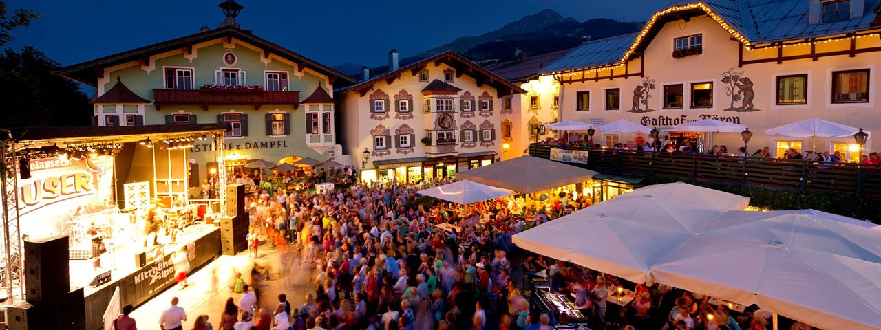 Statt geballt auf dem Hauptplatz treffen sich die Besucher von Lang & Klang dieses Jahr coronabedingt über den ganzen Ort verteilt, © Franz Gerdl