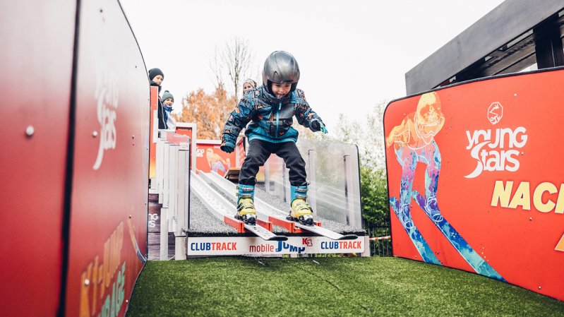 Kinderfreuden beim Snowfest in Innsbruck, © Simon Rainer