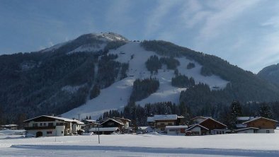 Ausblick Winter Leindhof auf Unterberg